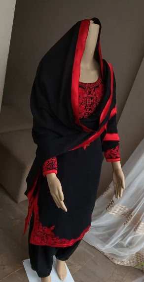 *Launching New  Đěsigner Party Wear Look Heavy Pure Viscose Velvet Top Plazzo &amp; Dupatta Set