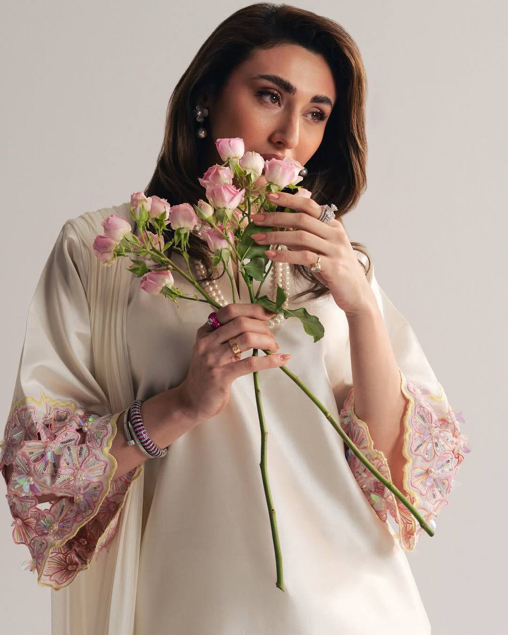 Elegant Cream Farshi Suit Set in Soft Malai Premium Silk with Embroidered Top & Dupatta